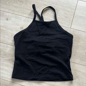 *SOLD* Aritzia TNA sports top